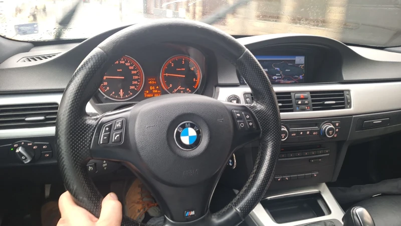 BMW 325 М57(270+ кс)М-Пакет, снимка 13 - Автомобили и джипове - 53027808