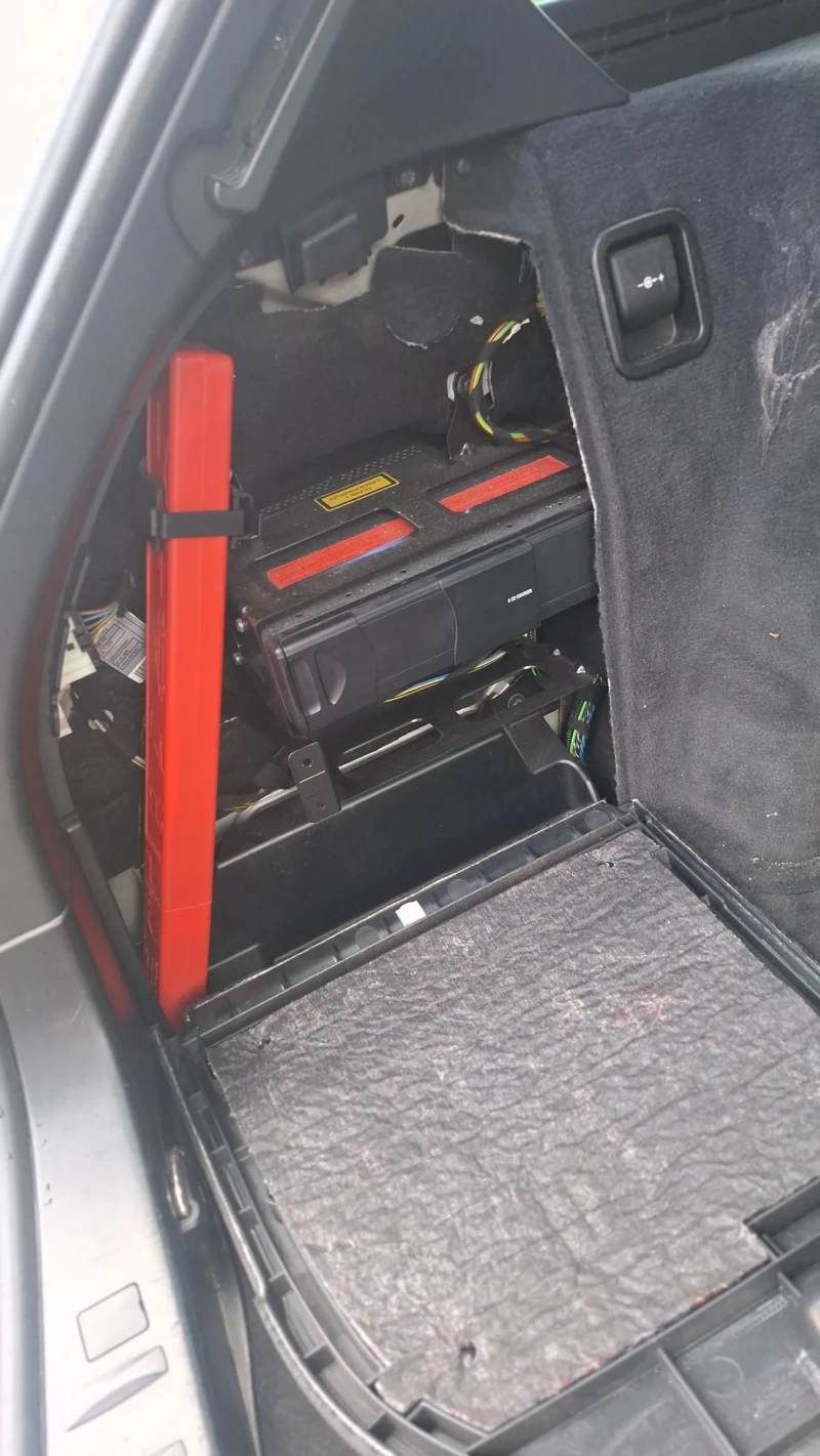 BMW 325 М57(270+ кс)М-Пакет, снимка 5 - Автомобили и джипове - 53027808