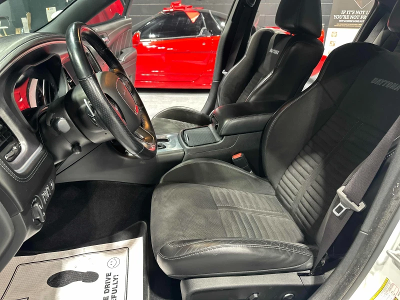 Dodge Charger * * R/T * * CARFAX * * АВТО КРЕДИТ * * , снимка 11 - Автомобили и джипове - 53203403