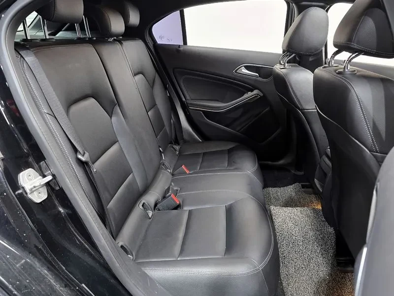 Mercedes-Benz A 200 2.0, снимка 12 - Автомобили и джипове - 54279065