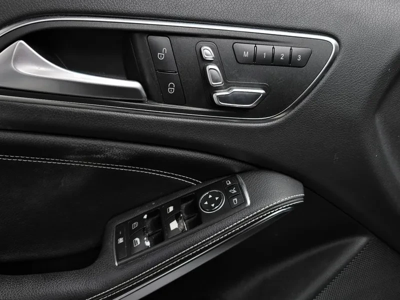 Mercedes-Benz A 200 2.0, снимка 16 - Автомобили и джипове - 54279065