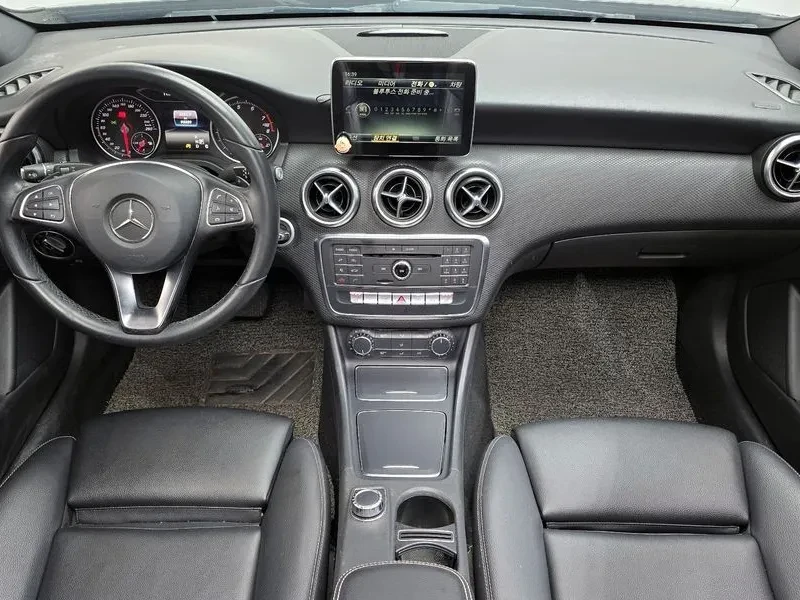 Mercedes-Benz A 200 2.0, снимка 7 - Автомобили и джипове - 54279065
