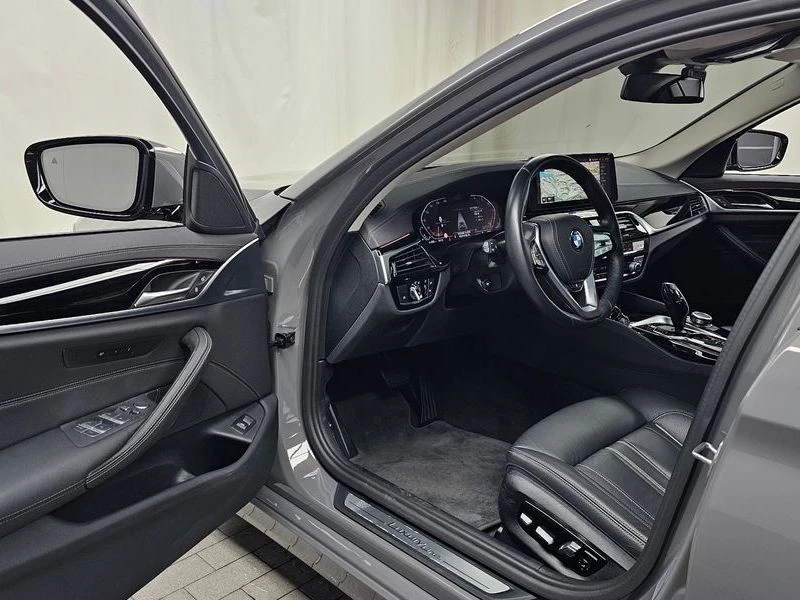 BMW 520 520I Luxury, снимка 10 - Автомобили и джипове - 55959405