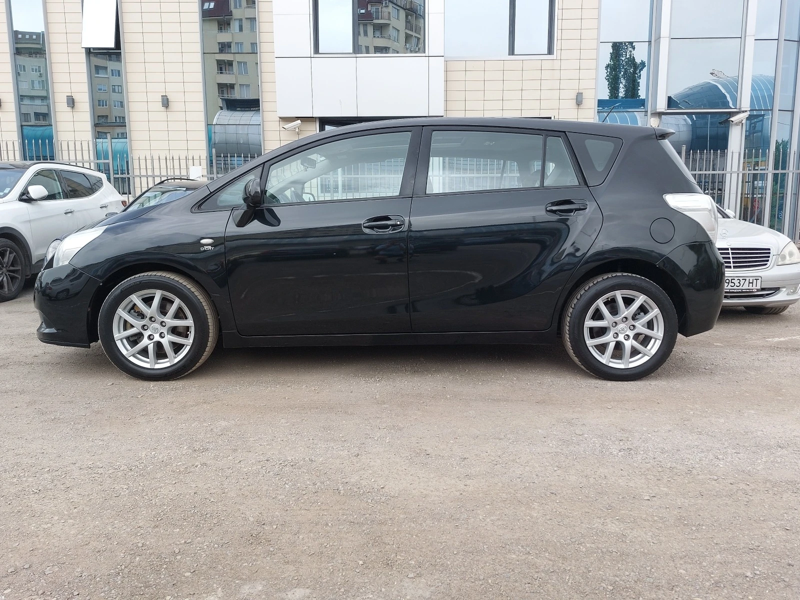 Toyota Verso 2.2D4D 150КОНЯ АВТОМАТИК ПАНОРАМА, снимка 1