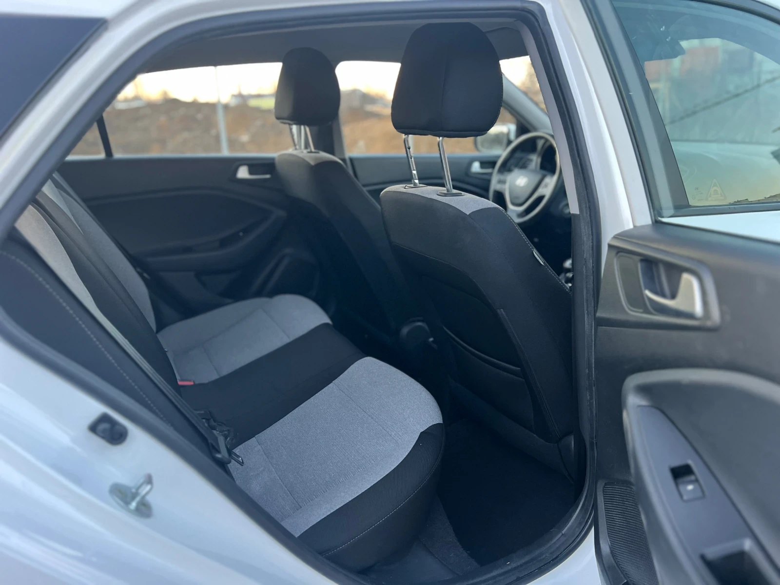 Hyundai I20 1.1 Crdi Euro 6  | Mobile.bg   14