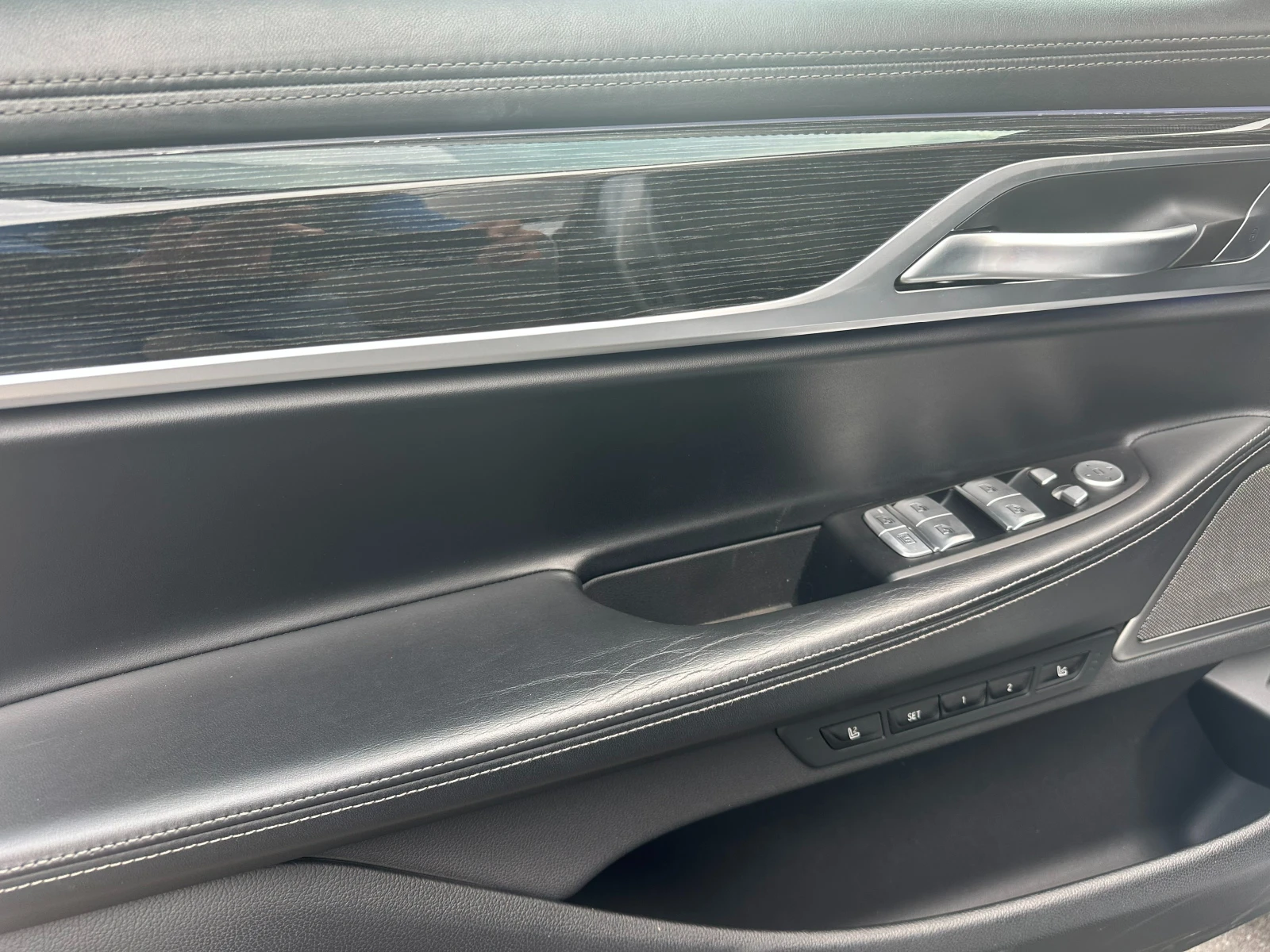 BMW 750 M-SPORT/xDrive/HEAD-UP/H&K/PANO/TV/LASER - изображение 9