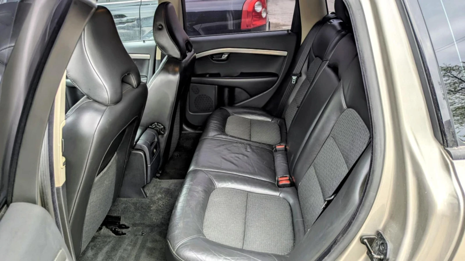 Volvo V70  - изображение 8