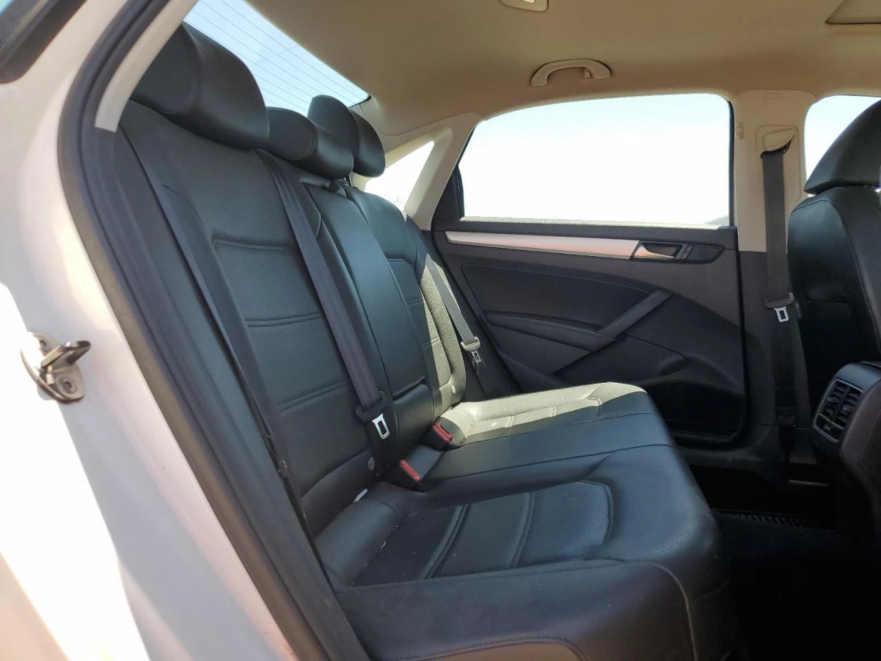 VW Passat SE - изображение 10