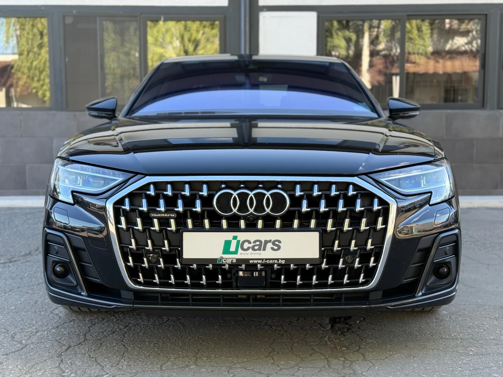Audi A8  - изображение 2