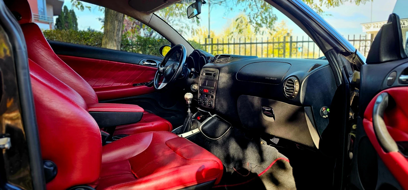 Alfa Romeo Gt 1.9jtd 6ск  - изображение 8