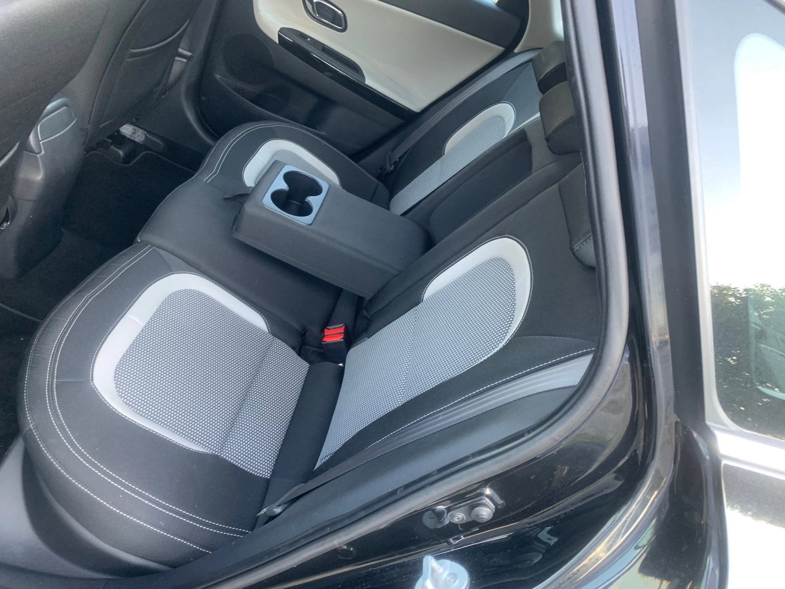 Kia Ceed 1.6 ШВЕЙЦАРИЯ - изображение 9