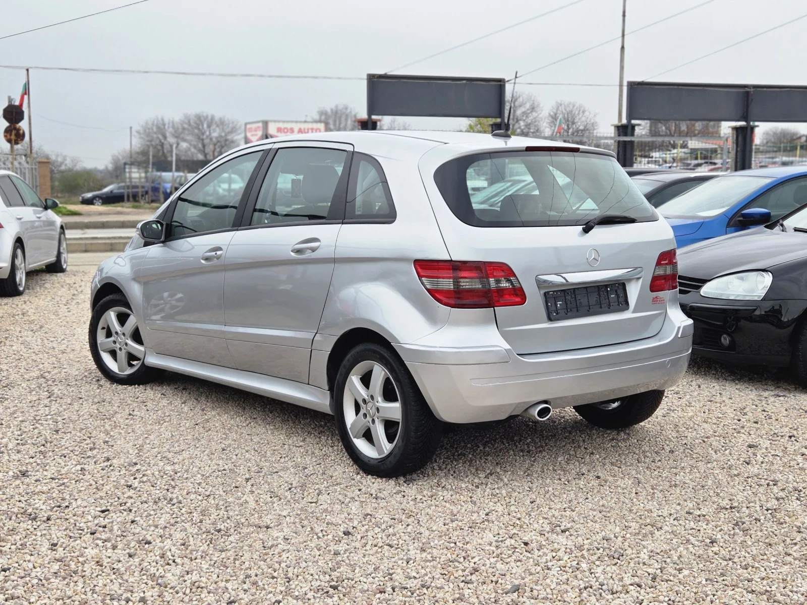 Mercedes-Benz B 180 6 скорости - изображение 4