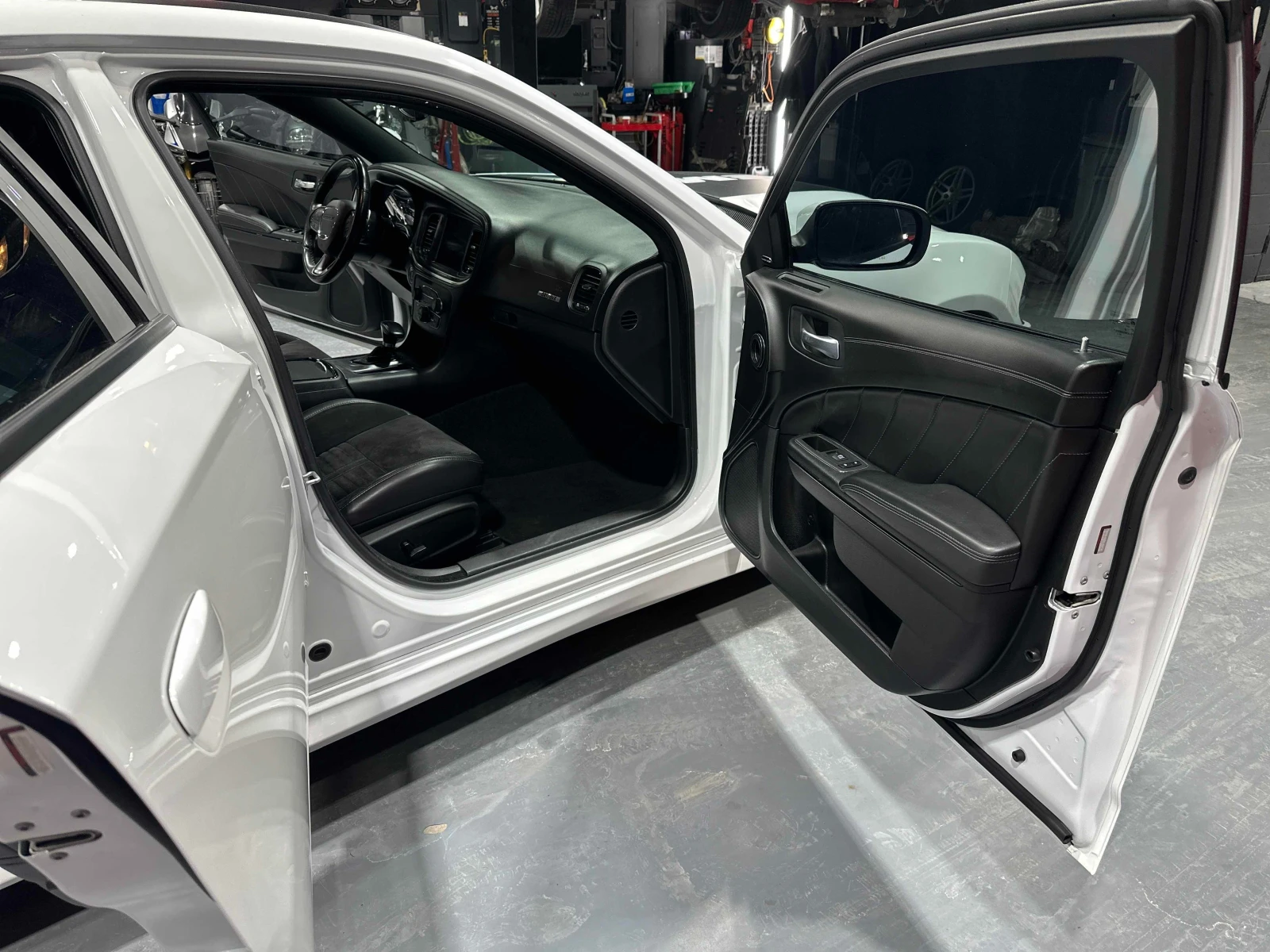 Dodge Charger * * R/T * * CARFAX * * ���� ������ * *  | Mobile.bg � ����������� 15