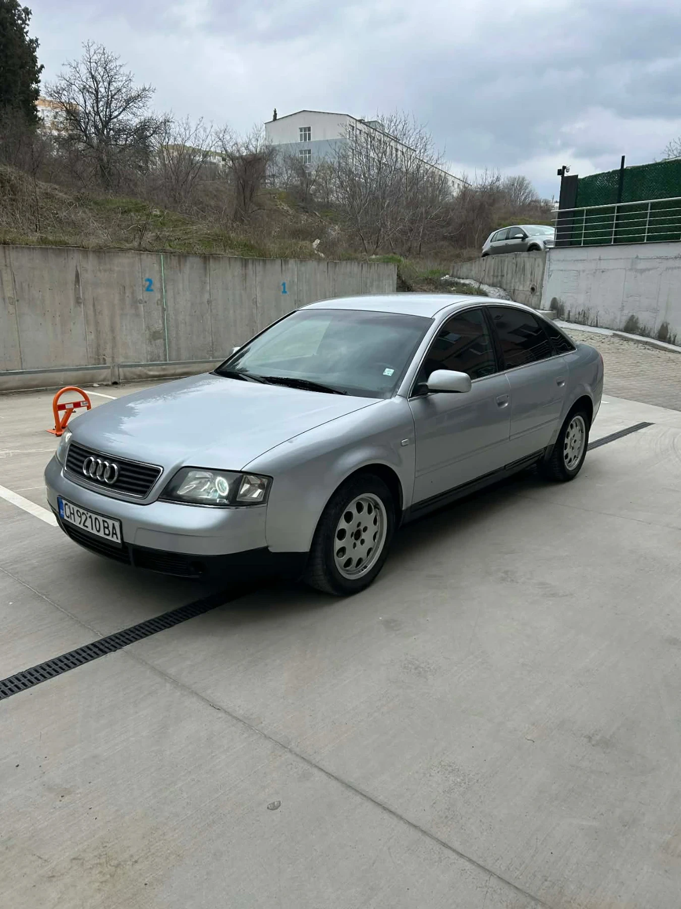 Audi A4, снимка 2 - Автомобили и джипове - 54004007