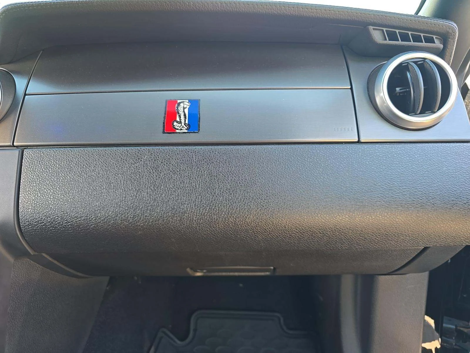 Ford Mustang Shelby GT500 Convertible, снимка 13 - Автомобили и джипове - 53920075