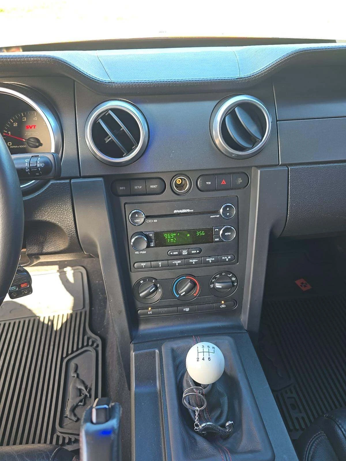 Ford Mustang Shelby GT500 Convertible, снимка 7 - Автомобили и джипове - 53920075