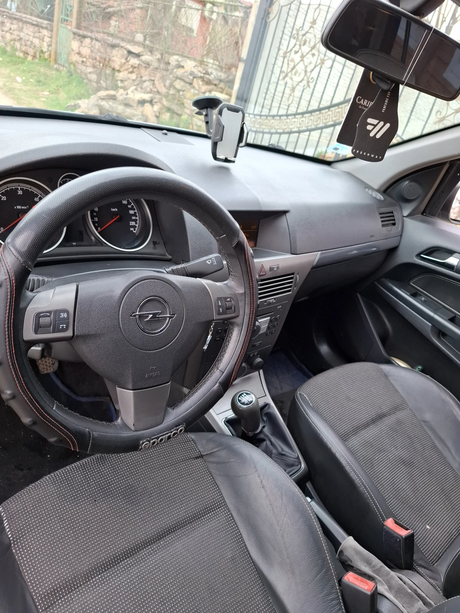 Opel Astra 1.9, снимка 8 - Автомобили и джипове - 54013295