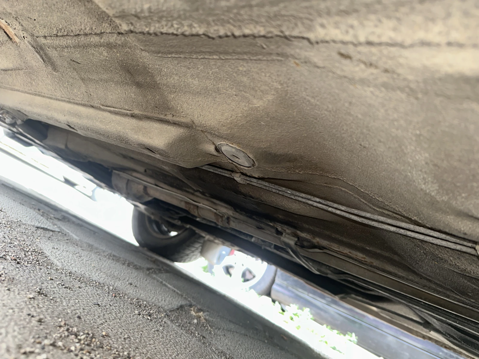 VW Passat 1.9 tdi, снимка 10 - Автомобили и джипове - 54270569