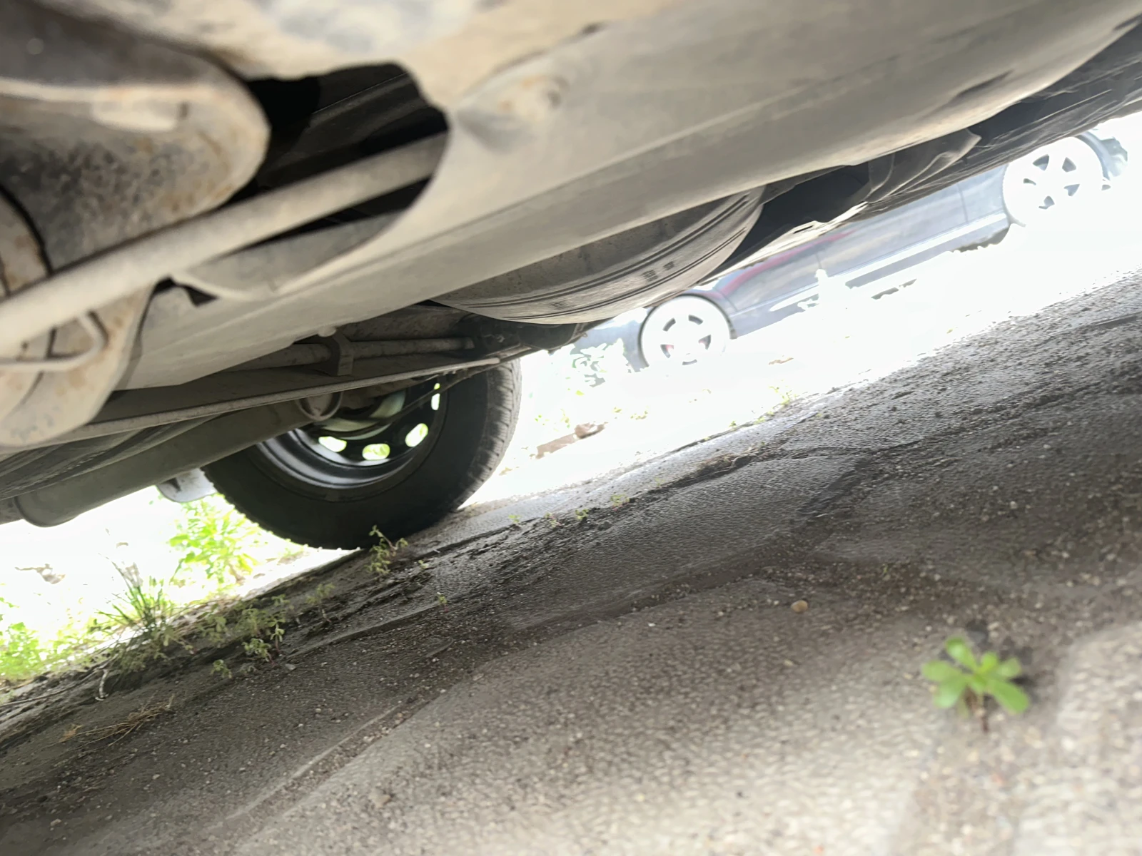 VW Passat 1.9 tdi, снимка 12 - Автомобили и джипове - 54270569