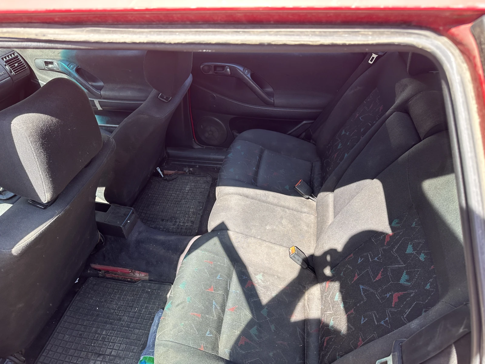 VW Passat 1.9 tdi, снимка 7 - Автомобили и джипове - 54270569