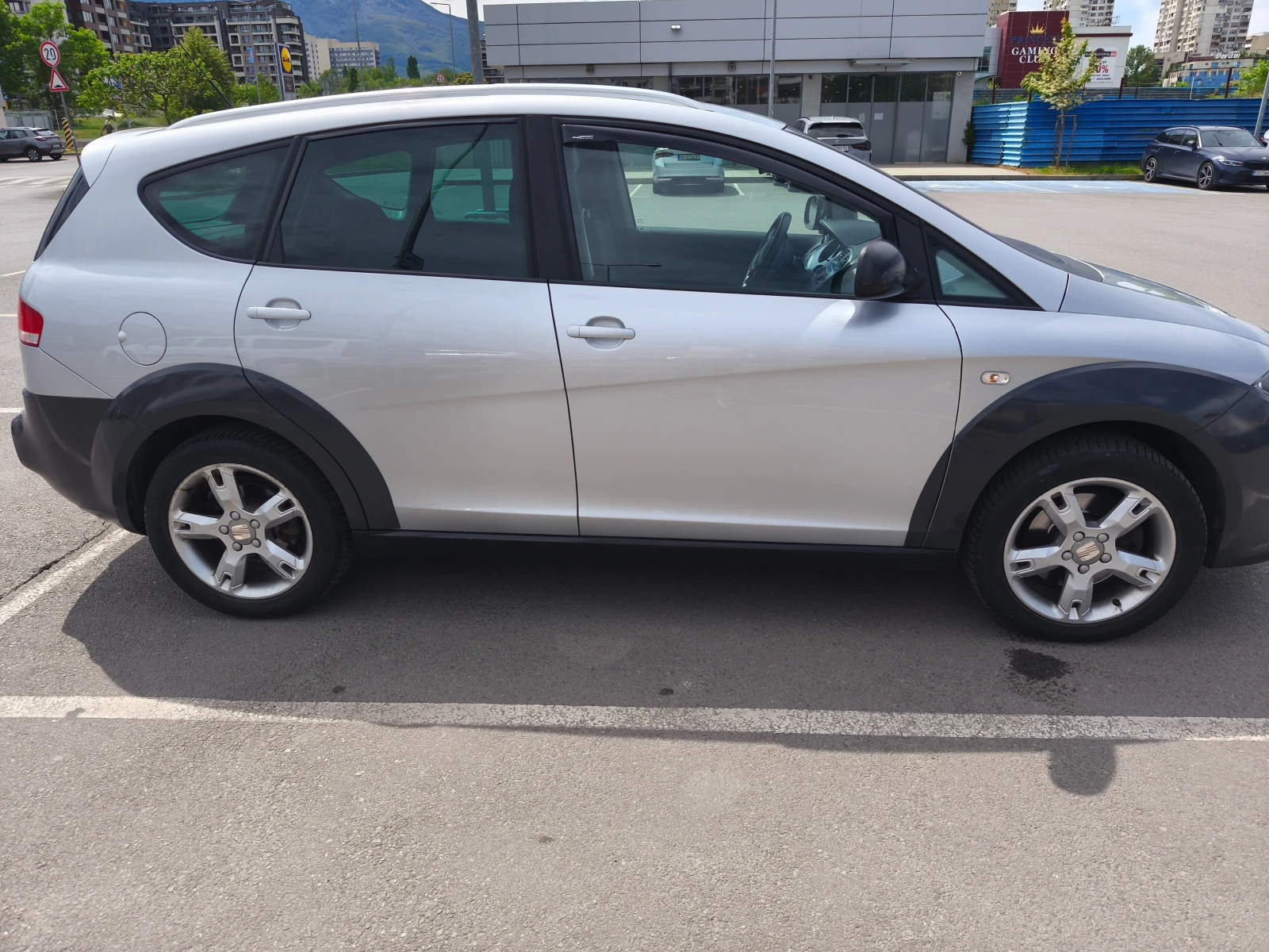 Seat Altea  Freetrack Facelift , снимка 5 - Автомобили и джипове - 54568619
