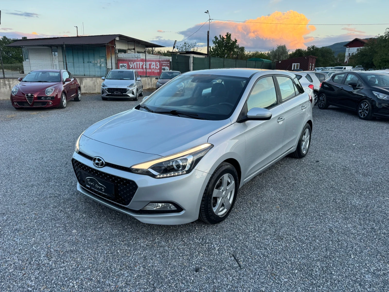 Hyundai I20 1.4i AUTOMATIC!! LED!! 100ps EURO 6!!, снимка 2 - Автомобили и джипове - 54622830