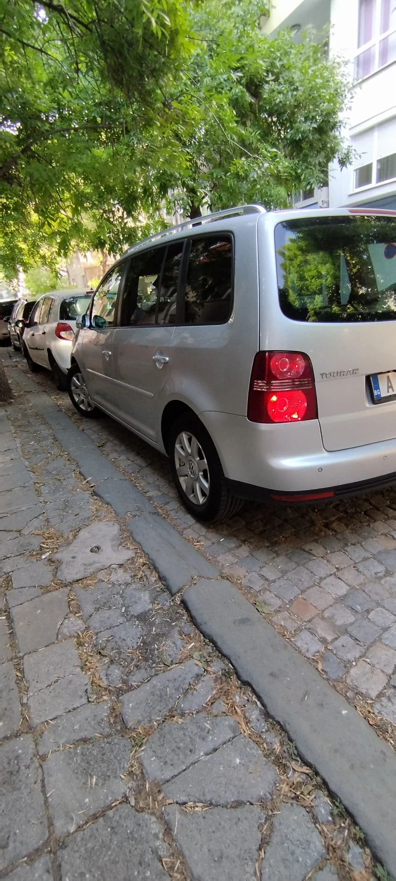 VW Touran, снимка 4 - Автомобили и джипове - 55092703