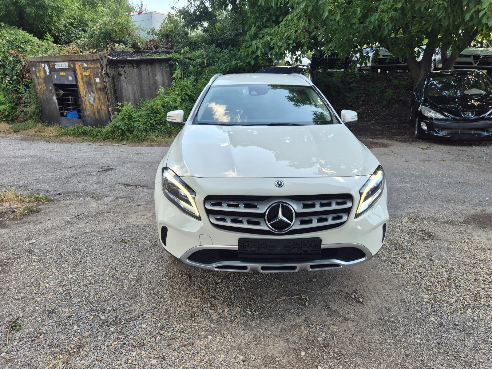 Mercedes-Benz CLA 180 НАВИ, КОЖА С РИКАРО, ЛЕТИ ДЖАНТИ 18 ВНОС ИТАЛИЯ, снимка 2 - Автомобили и джипове - 55155703