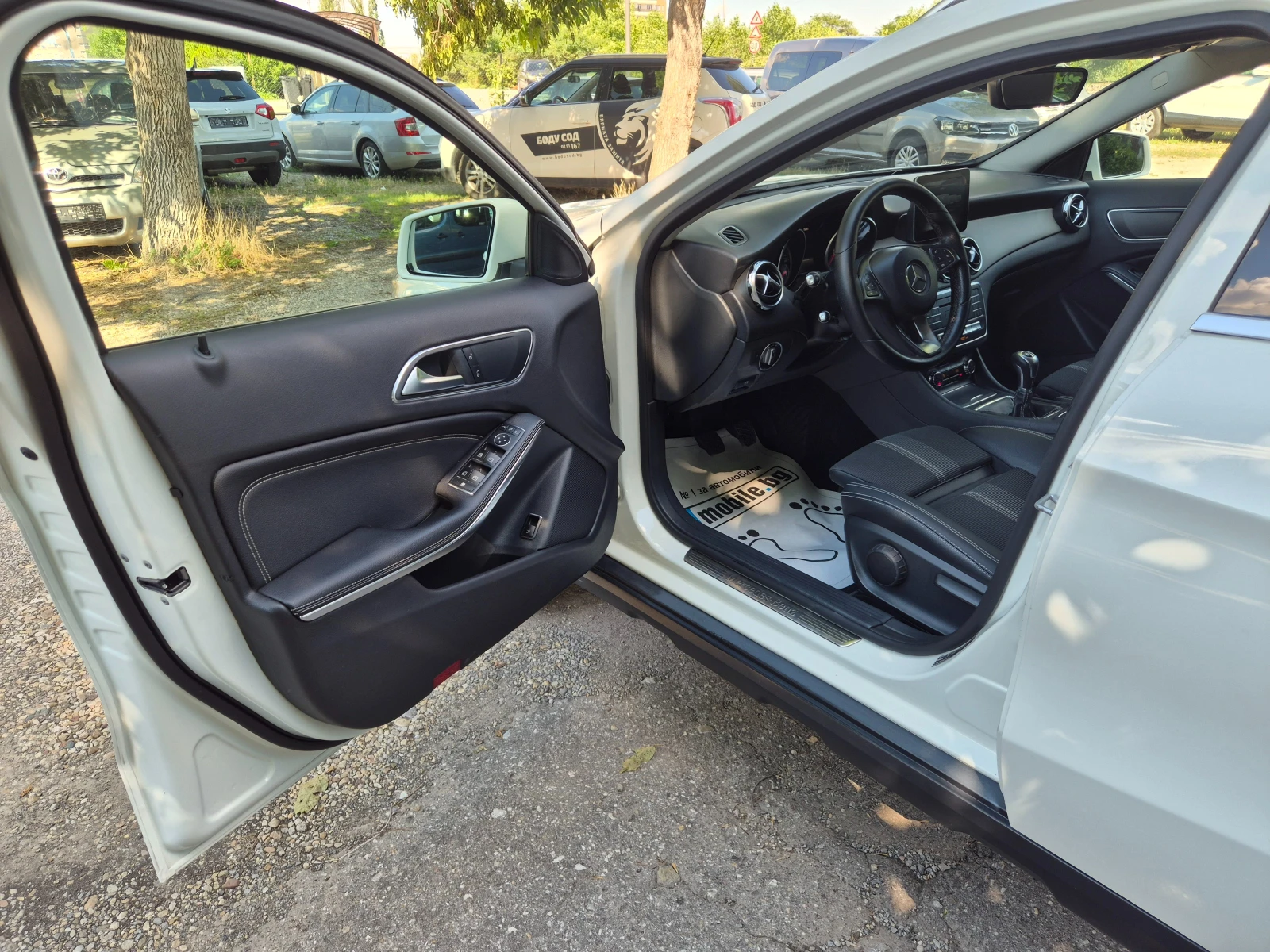 Mercedes-Benz CLA 180 НАВИ, КОЖА С РИКАРО, ЛЕТИ ДЖАНТИ 18 ВНОС ИТАЛИЯ, снимка 8 - Автомобили и джипове - 55155703