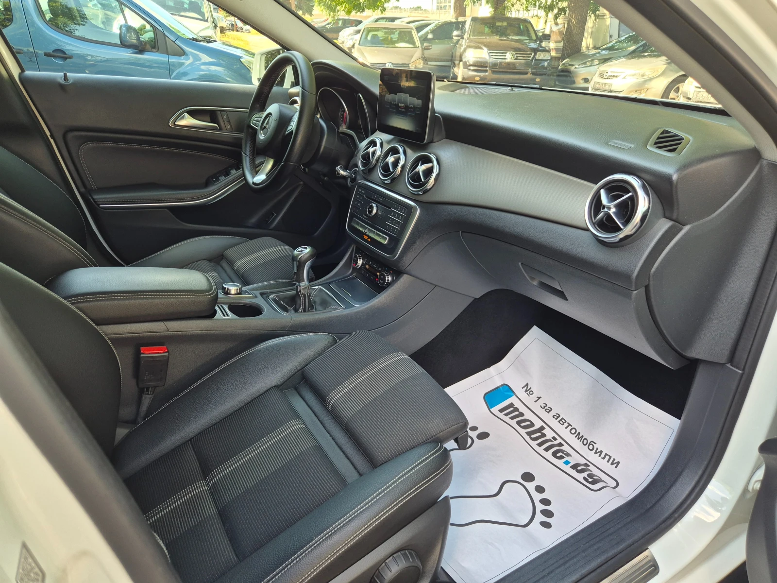 Mercedes-Benz CLA 180 НАВИ, КОЖА С РИКАРО, ЛЕТИ ДЖАНТИ 18 ВНОС ИТАЛИЯ, снимка 11 - Автомобили и джипове - 55155703