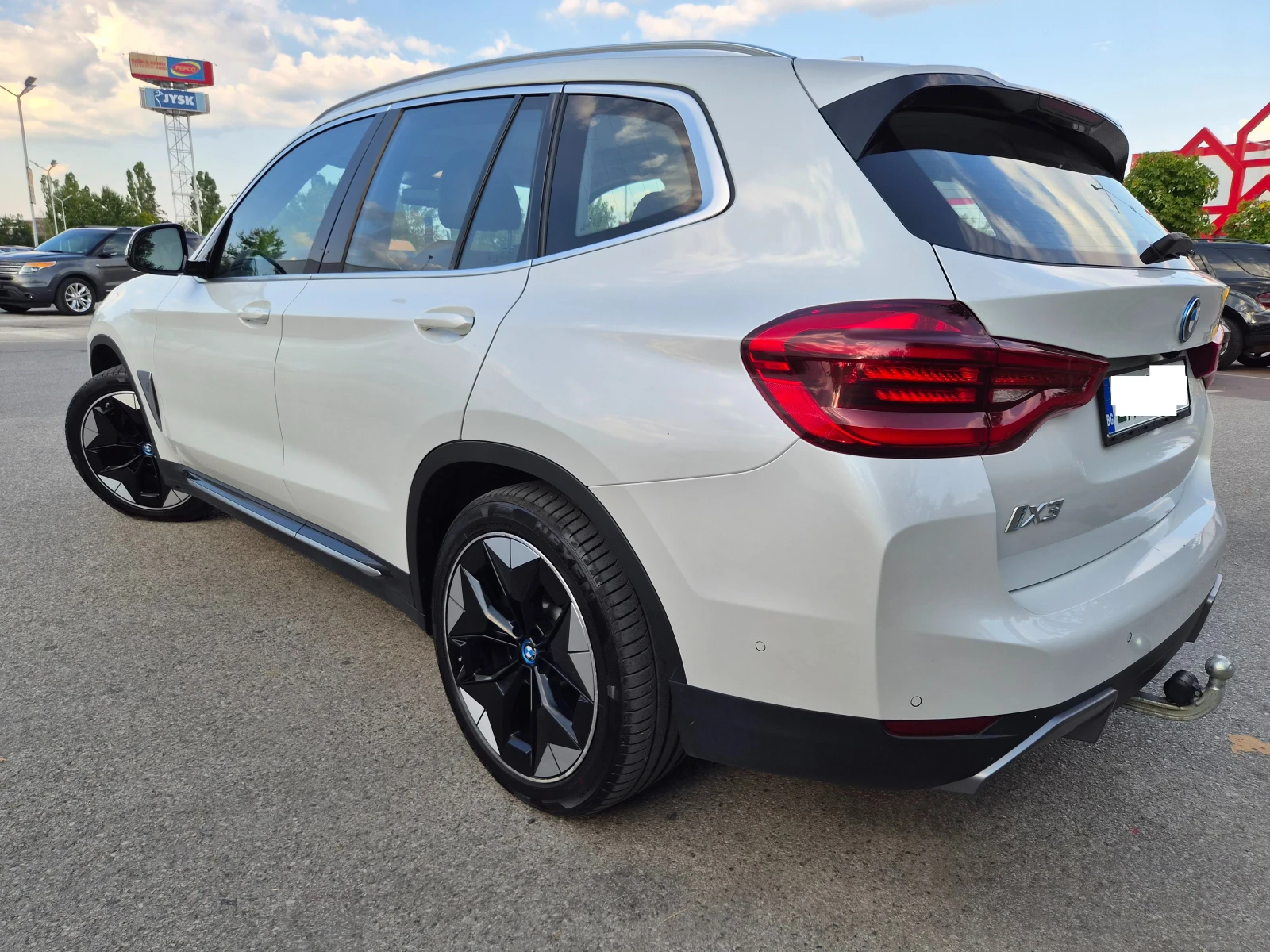 BMW iX3, снимка 4 - Автомобили и джипове - 55599134