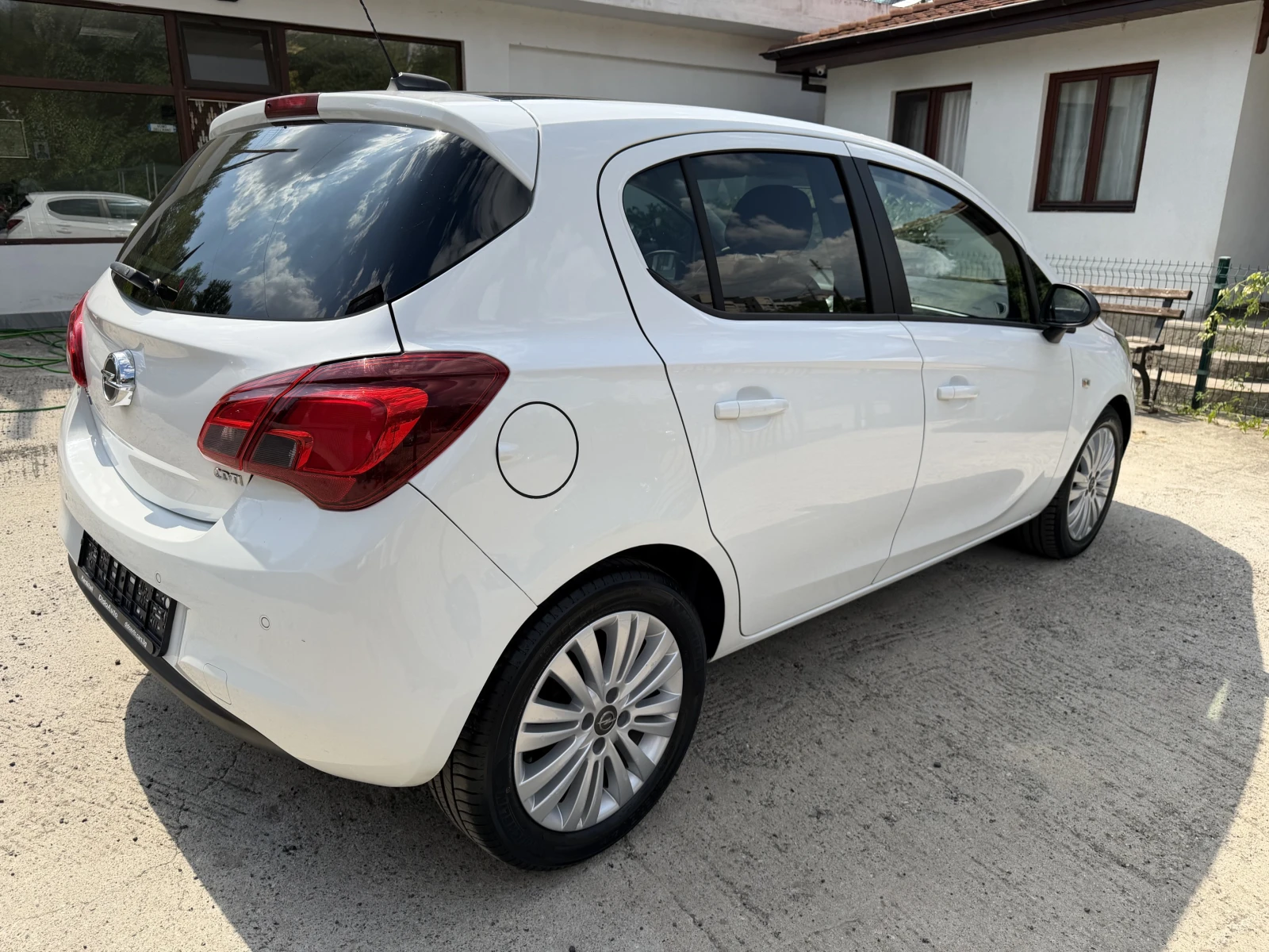 Opel Corsa 1.3CDTI, снимка 4 - Автомобили и джипове - 55832950