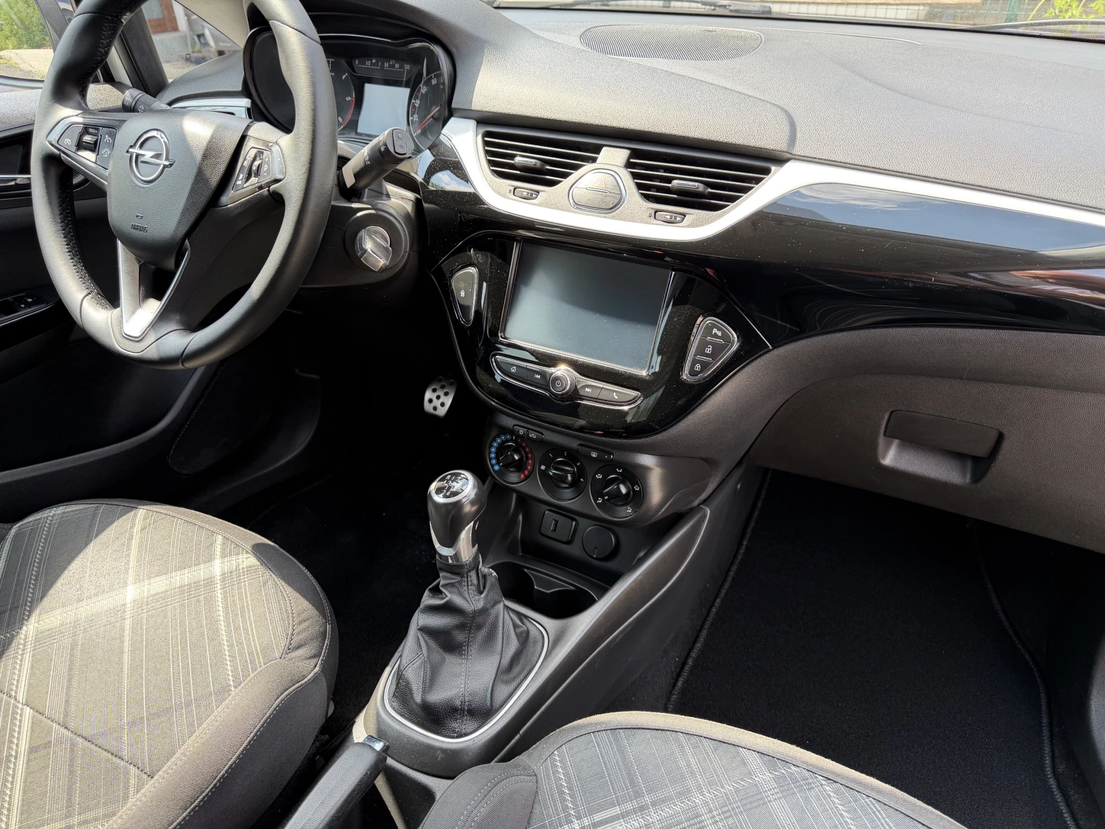 Opel Corsa 1.3CDTI, снимка 10 - Автомобили и джипове - 55832950
