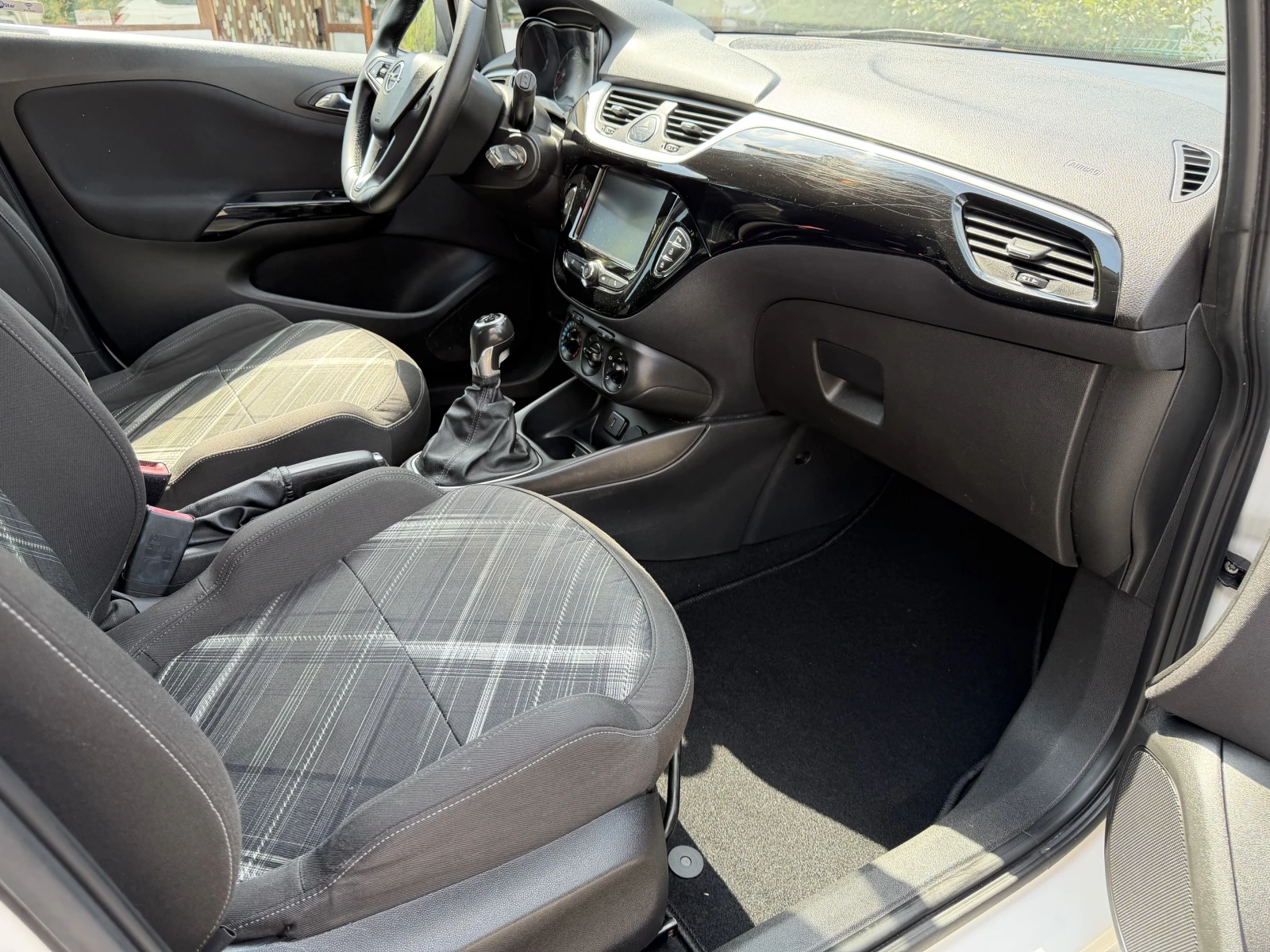 Opel Corsa 1.3CDTI, снимка 9 - Автомобили и джипове - 55832950