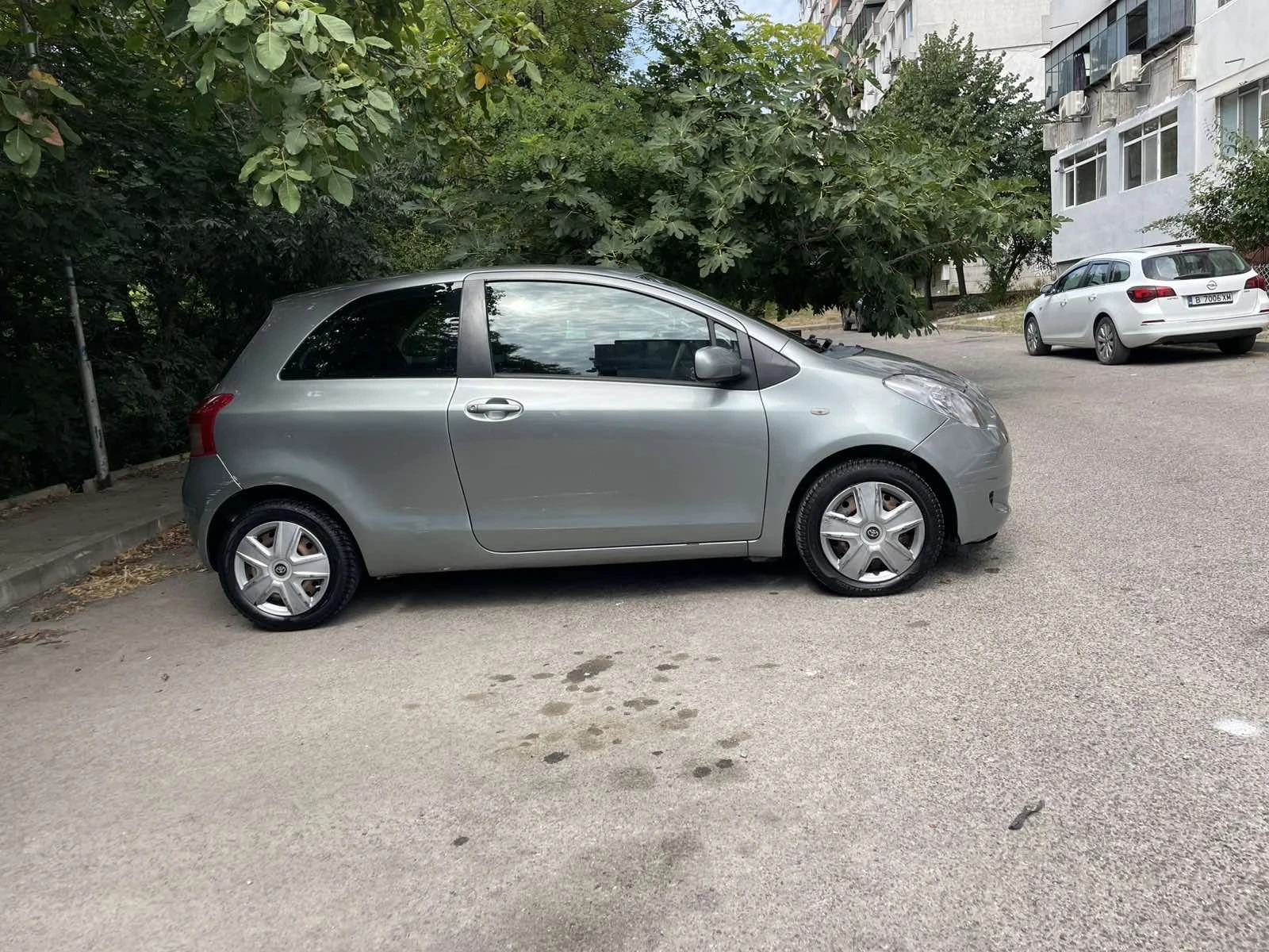 Toyota Yaris, снимка 9 - Автомобили и джипове - 55941435