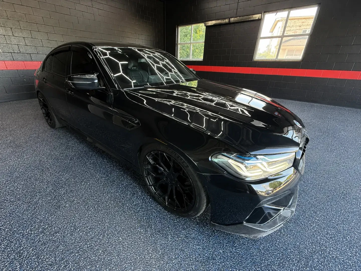 BMW M5 COMPETITION* Bowers&Wilkins* Carbon* HUD, снимка 2 - Автомобили и джипове - 55944191