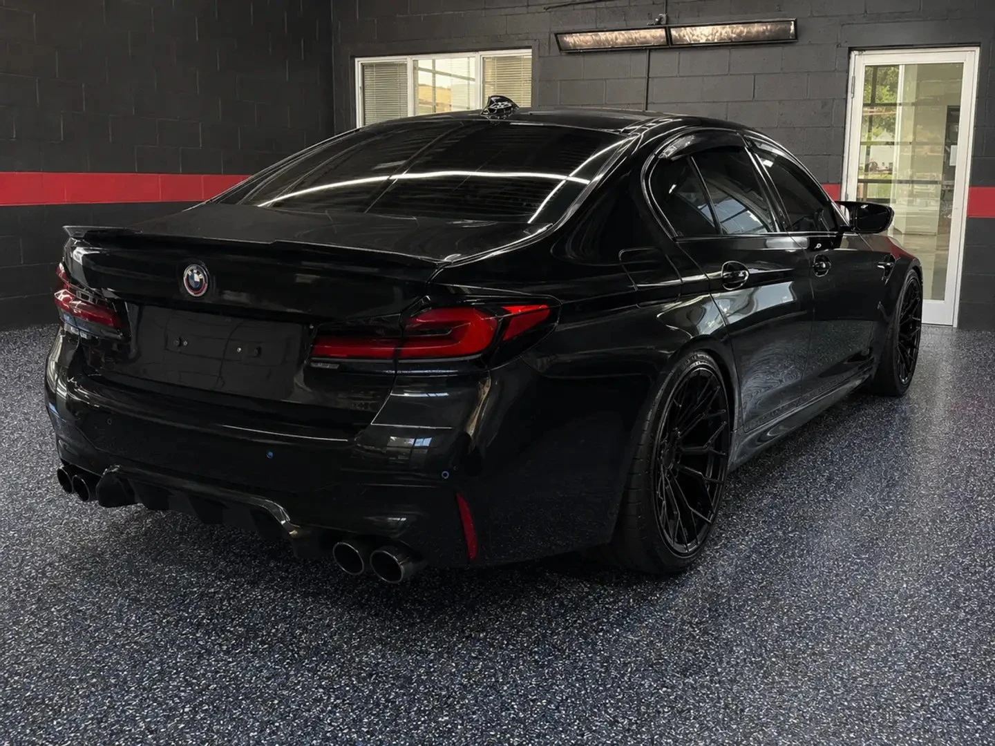 BMW M5 COMPETITION* Bowers&Wilkins* Carbon* HUD, снимка 6 - Автомобили и джипове - 55944191