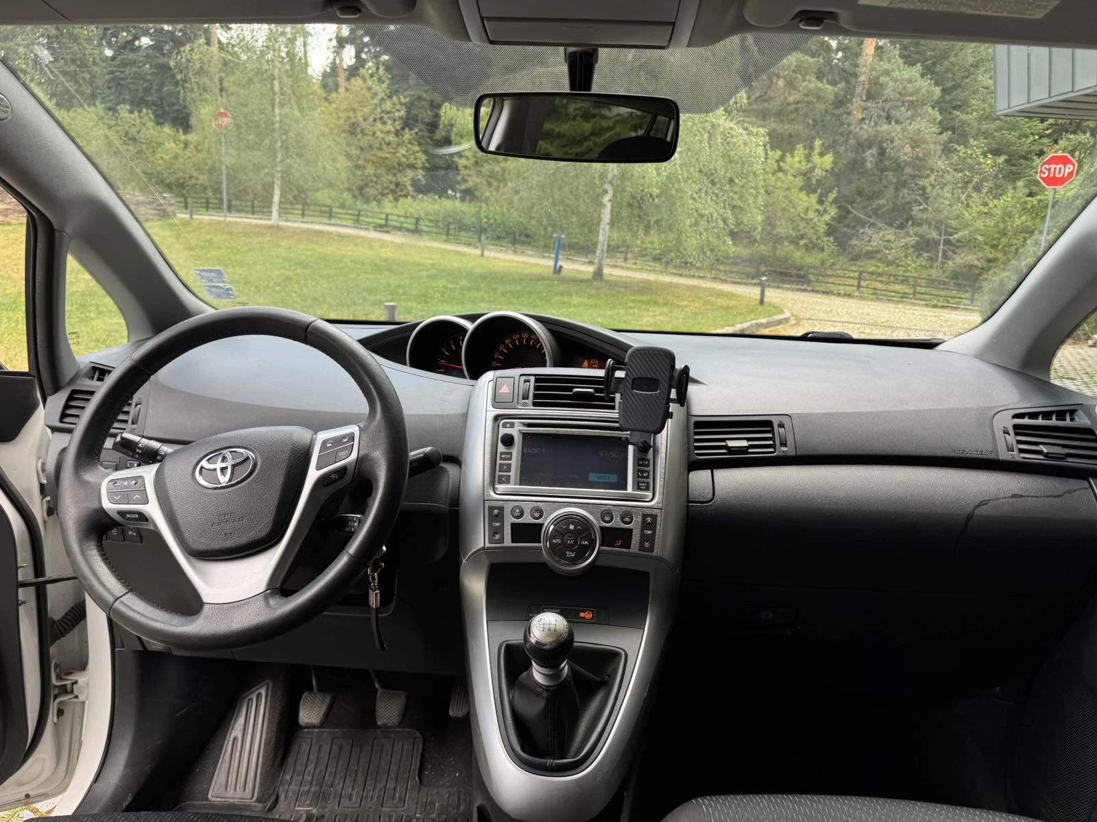 Toyota Verso, снимка 7 - Автомобили и джипове - 56023726