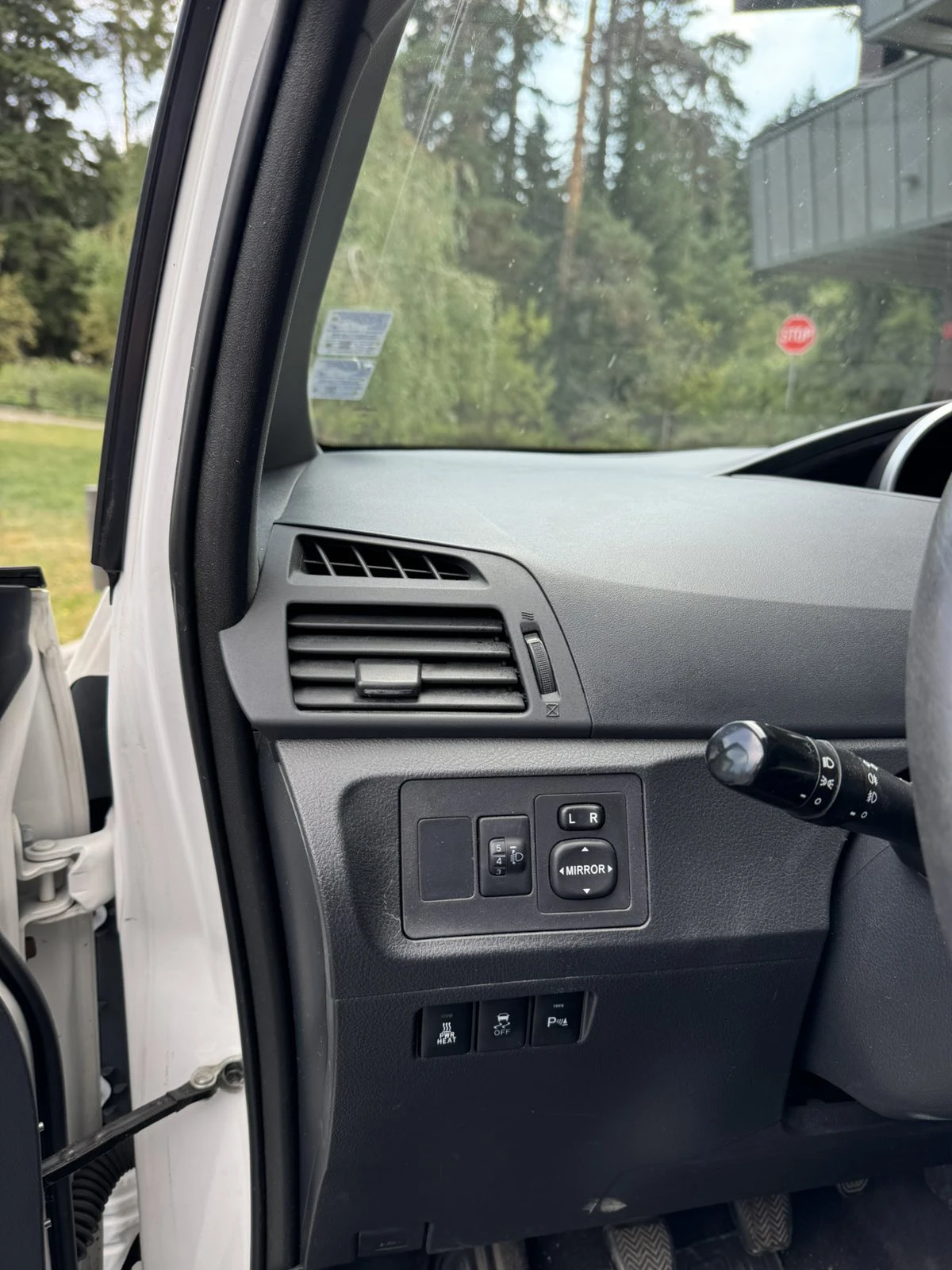Toyota Verso, снимка 2 - Автомобили и джипове - 56023726