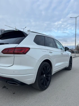 VW Touareg R Line Black package , снимка 3