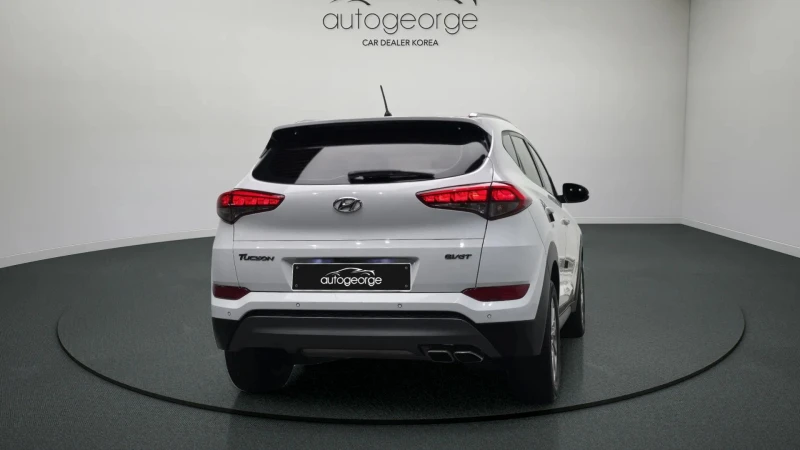 Hyundai Tucson 2.0 2WD MODERN autogeorge.com, снимка 4 - Автомобили и джипове - 51903454