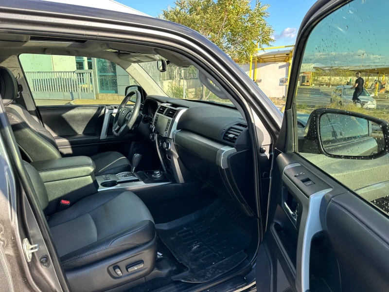 Toyota 4runner SR5 TRD Icon, снимка 9 - Автомобили и джипове - 52347429