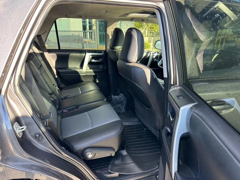 Toyota 4runner SR5 TRD Icon, снимка 10 - Автомобили и джипове - 52347429