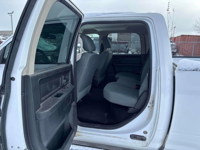 Dodge RAM 1500 * ST * CARFAX * , снимка 8 - Автомобили и джипове - 52951270