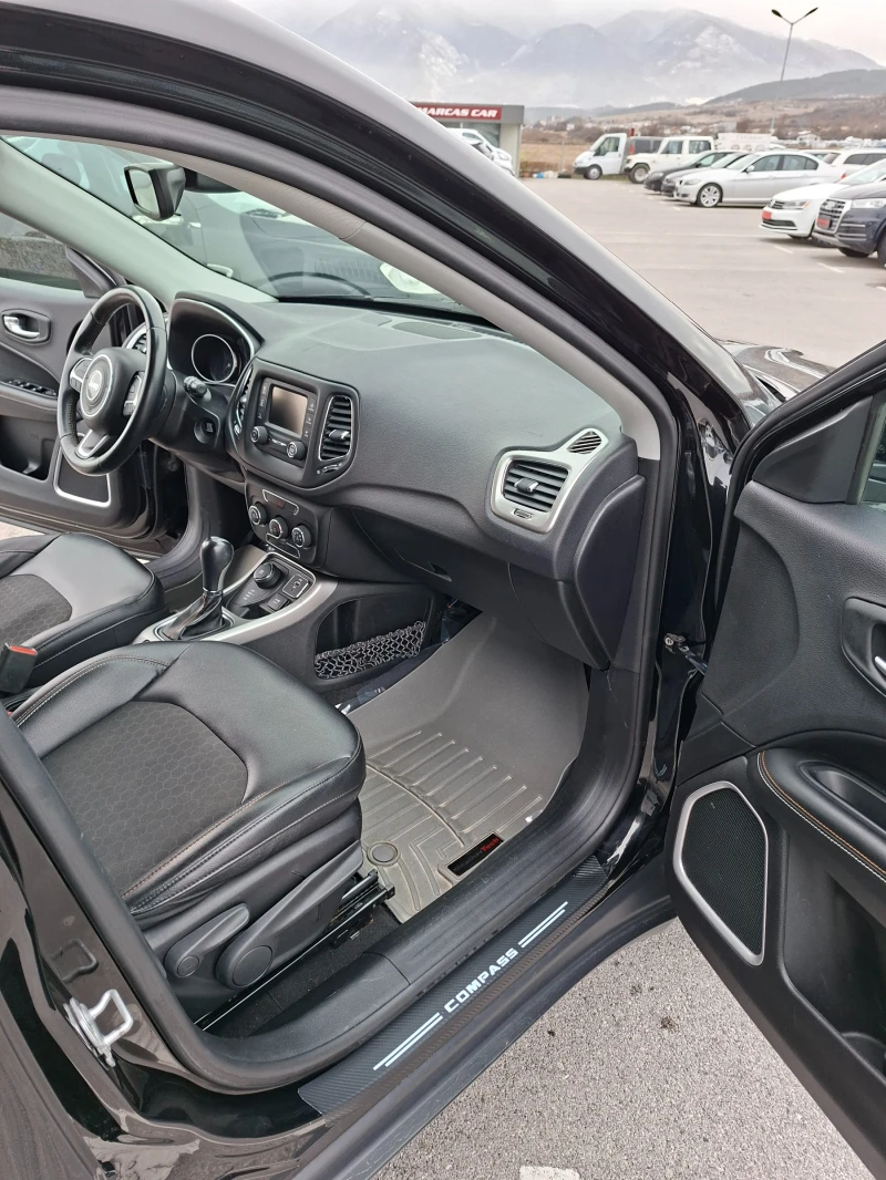 Jeep Compass 2.4 180hp, снимка 14 - Автомобили и джипове - 53086887