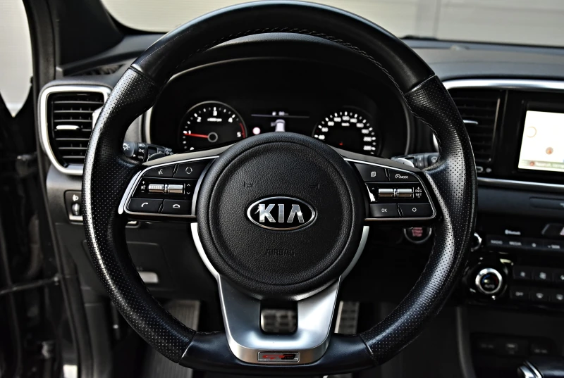 Kia Sportage 1.6CRDi/4X4/GT Line/Distronic/Camera/KeyLess/, снимка 10 - Автомобили и джипове - 53205063