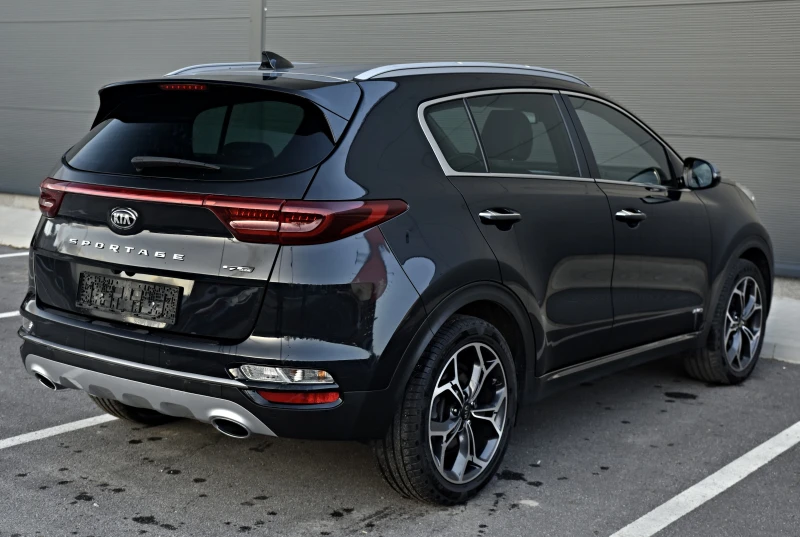 Kia Sportage 1.6CRDi/4X4/GT Line/Distronic/Camera/KeyLess/, снимка 4 - Автомобили и джипове - 53205063
