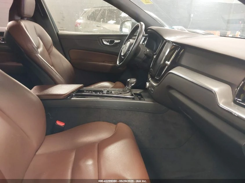 Volvo Xc90 2019 VOLVO XC60 T6 MOMENTUM - изображение 10
