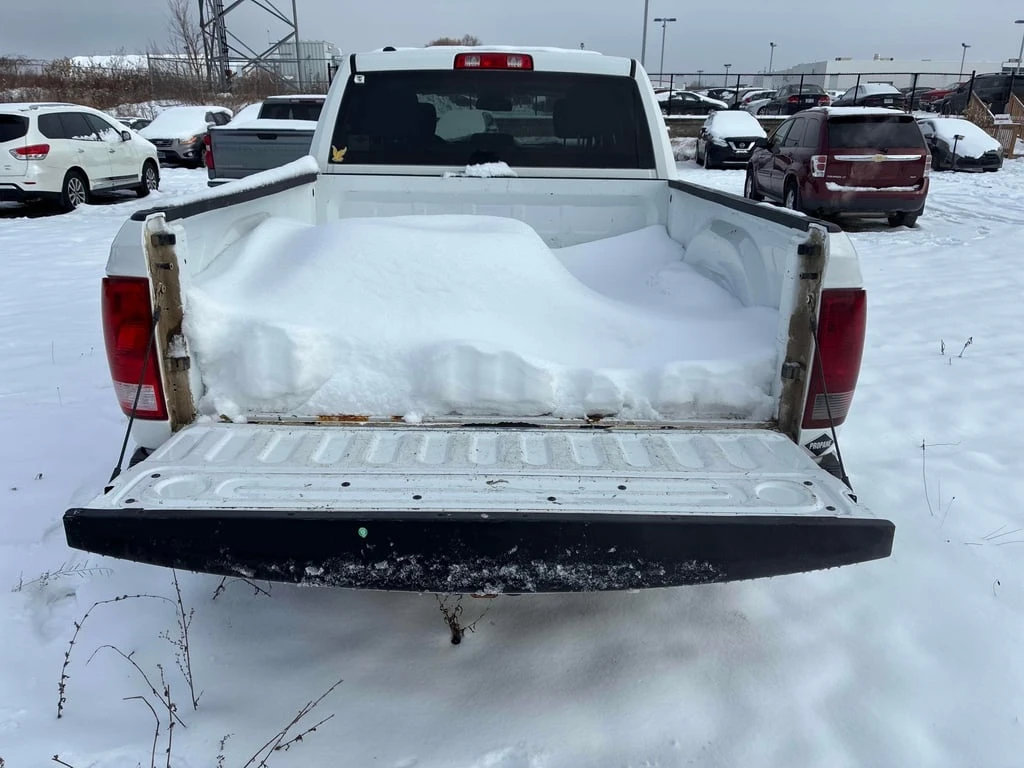 Dodge RAM 1500 * ST * CARFAX *  - изображение 9