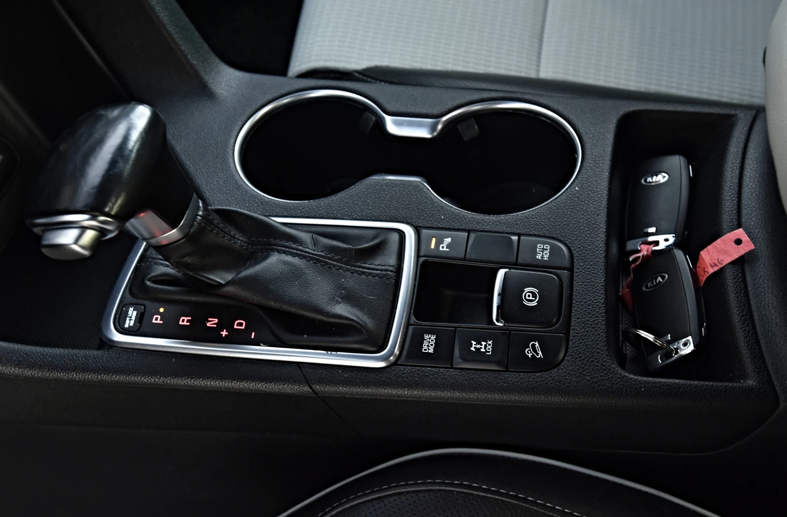 Kia Sportage 1.6CRDi/4X4/GT Line/Distronic/Camera/KeyLess/ | Mobile.bg � ����������� 11